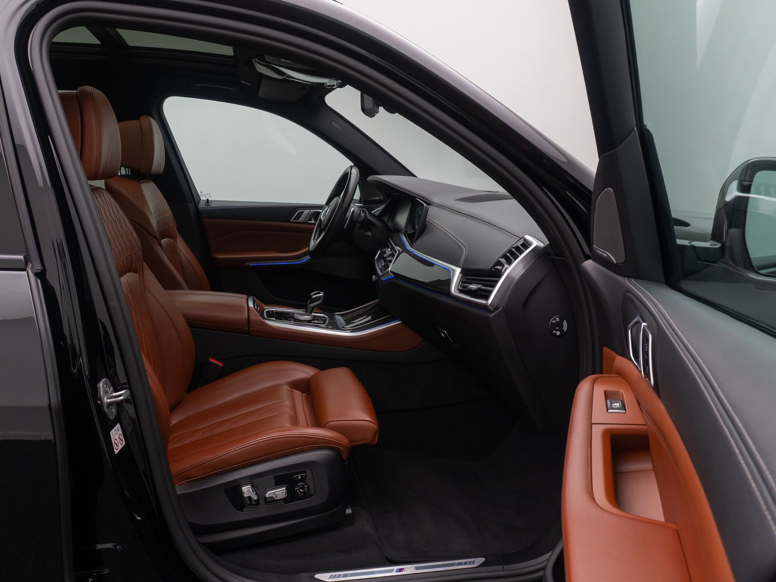 Fahrzeugabbildung BMW X5 xD40d M Sport 360° Laser DAB H/K HUD Panorama