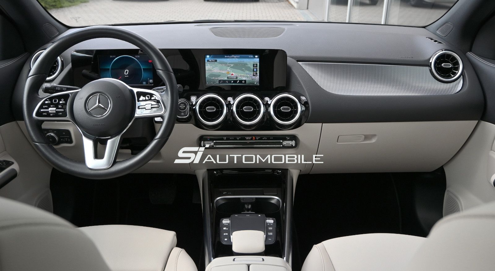 Fahrzeugabbildung Mercedes-Benz GLA 200 d 4MAT. Progressive °AHK°PANORAMA°