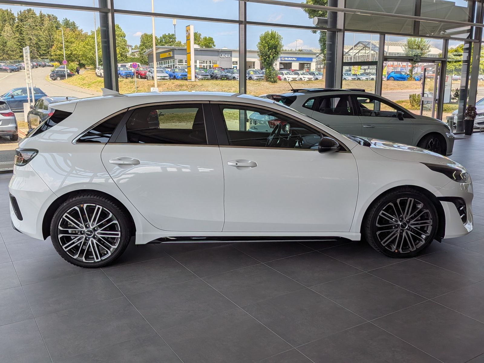 Fahrzeugabbildung Kia cee'd / Ceed GT Line LED JBL ACC KAM 7-JAHRE GAR