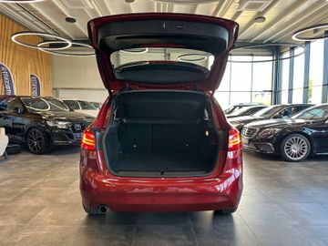 BMW 218 2 Active Tourer *ACC*PDC*NAVI*AHK*LED*Keyles