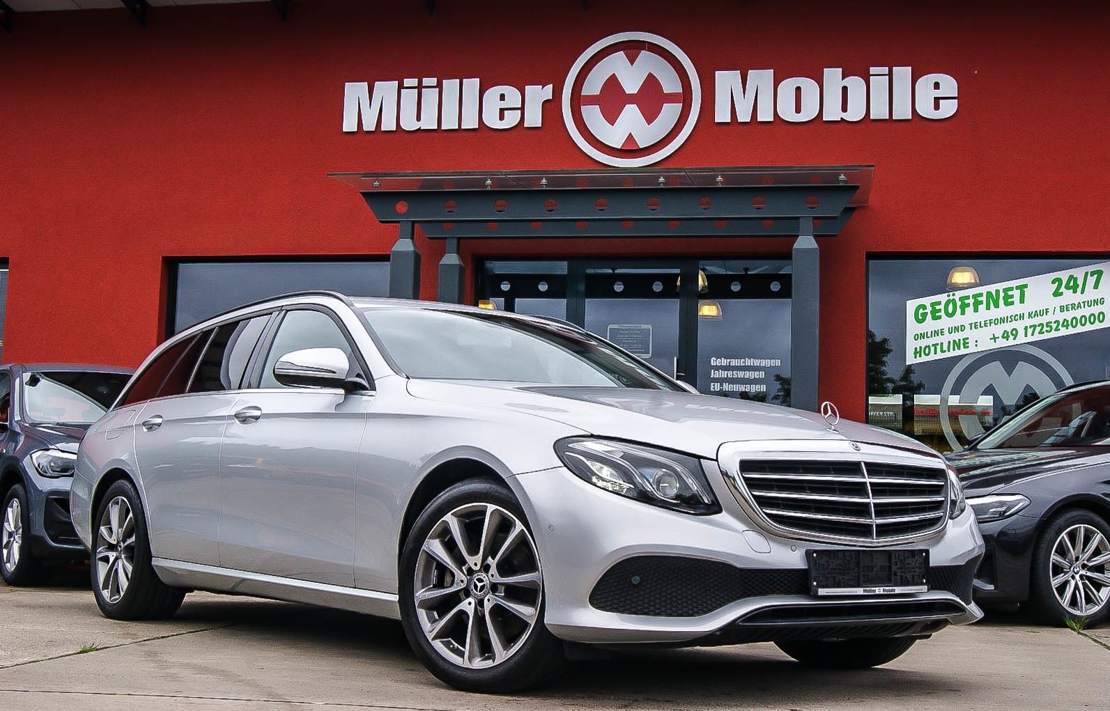 Fahrzeugabbildung Mercedes-Benz E 200 T-Modell 7-SITZER STANDHEIZUNG MULTI-BEAM