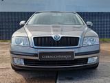 Skoda Octavia Lim. Ambiente 2.0 Benzin - Skoda Octavia aus 2006: Ambiente