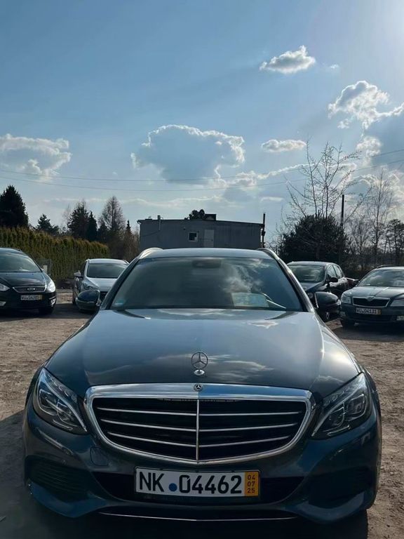 Image of Mercedes-Benz C 220