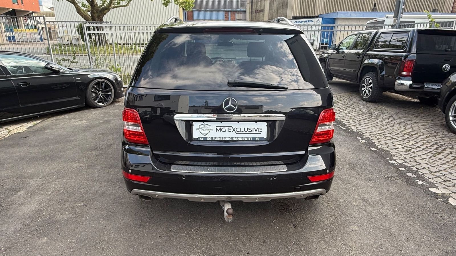 Fahrzeugabbildung Mercedes-Benz ML 350 Cdi 4-Matic Sport Paket