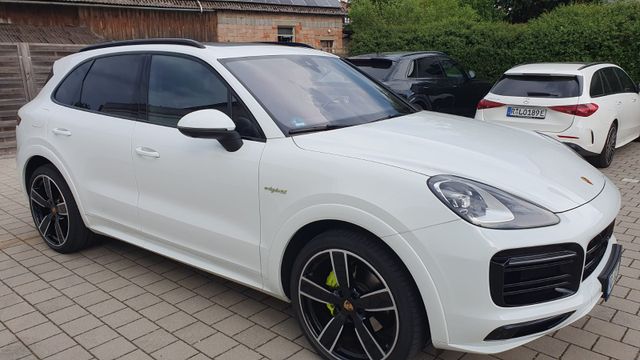 PORSCHE Cayenne E-Hybrid - 340 kW