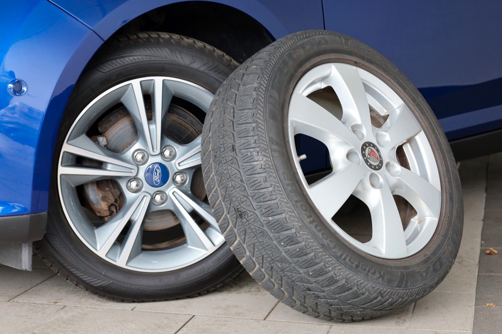 Fahrzeugabbildung Ford Focus Turnier Sync Edition Navi,SH,PDC,SR+WR