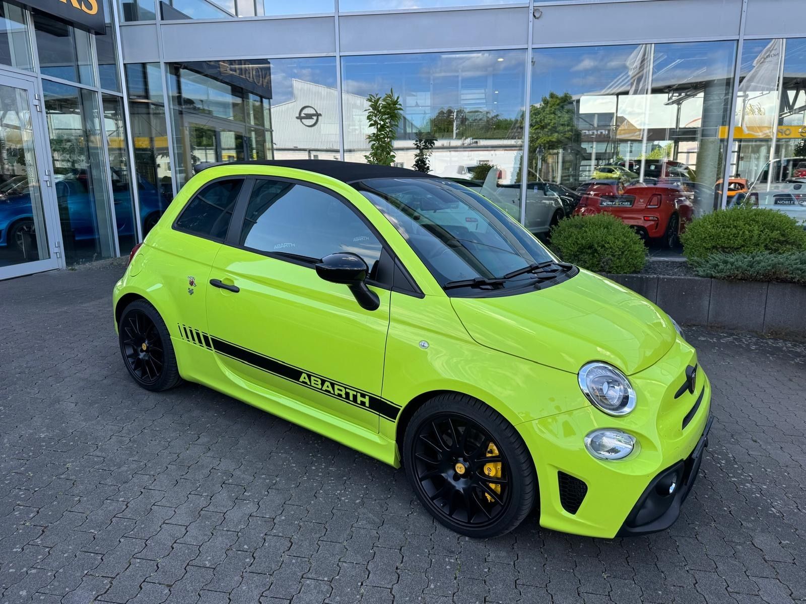 Fahrzeugabbildung Abarth 595 C Competizione BEATS KLIMA NAVI ALU