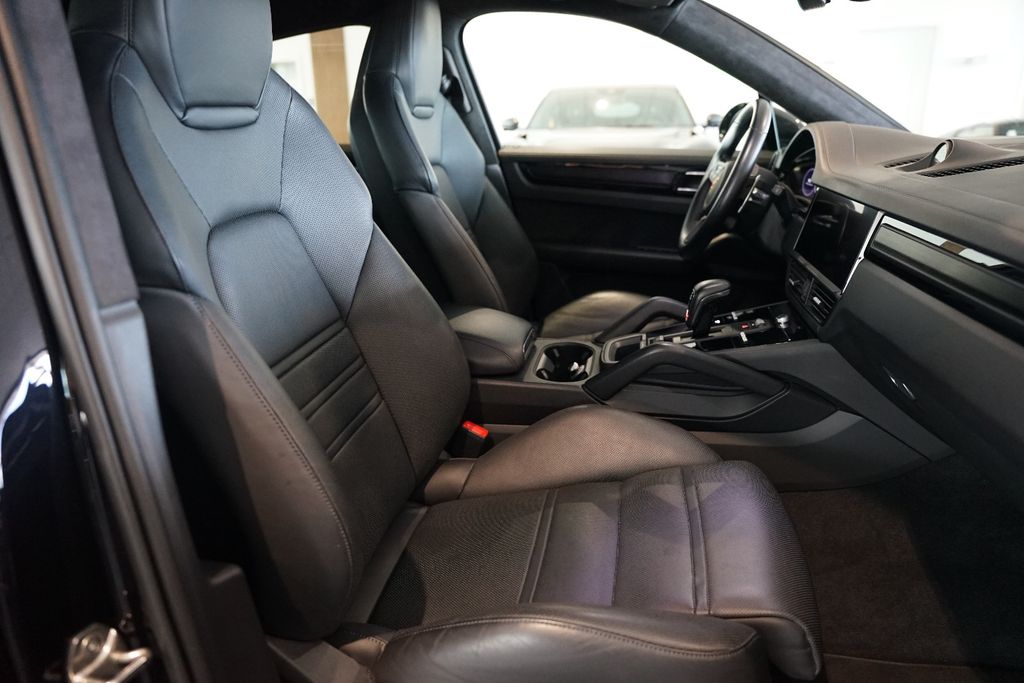 PORSCHE Cayenne Coupe Turbo GT | Sport-Chrono | 22" PORSCHE Cayenne Coupe Turbo GT | Sport-Chrono | 22"