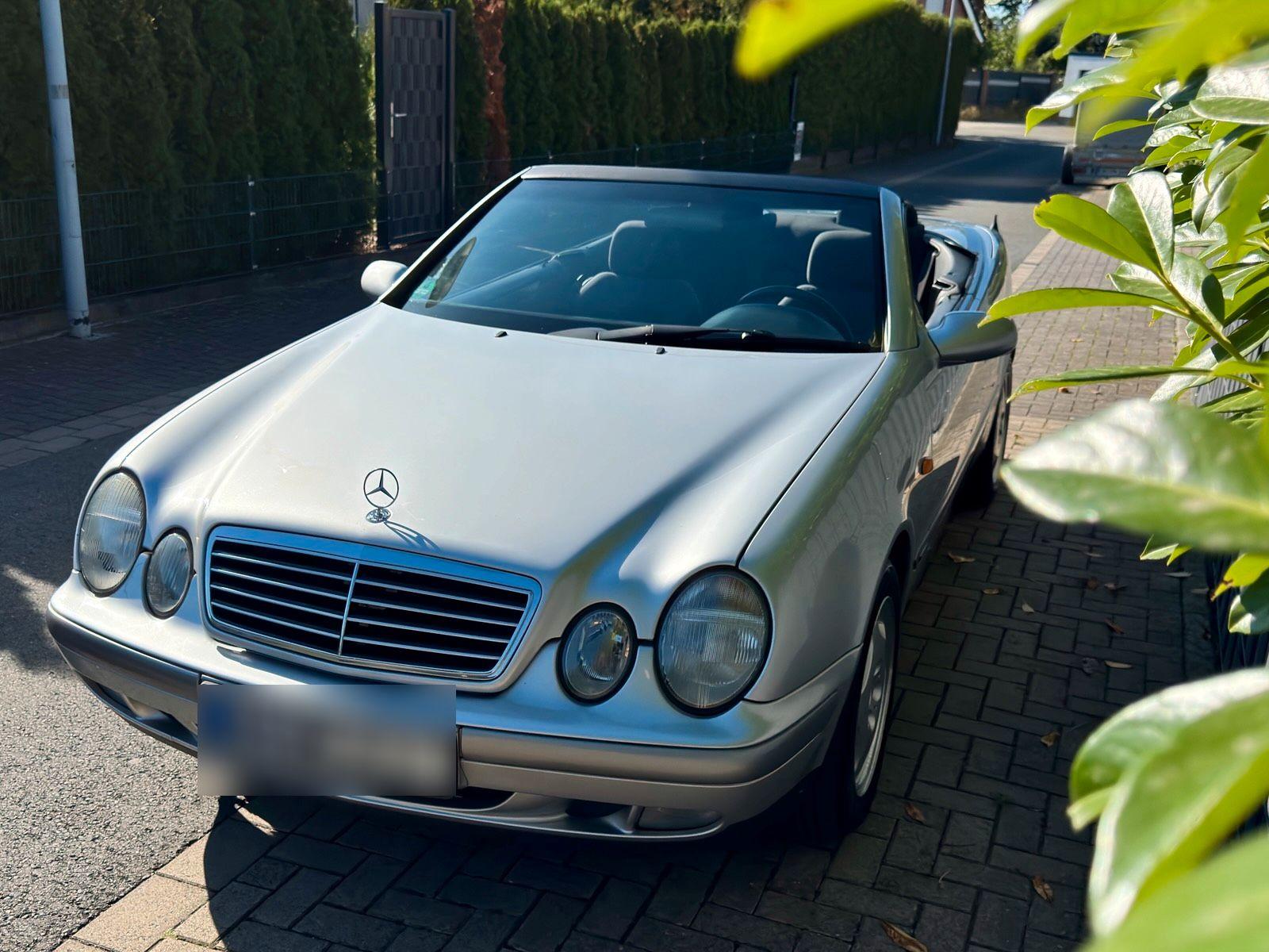Mercedes-Benz CLK 200