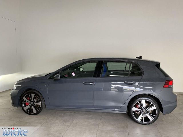 Golf VIII 1.4 TSI DSG GTE eHybrid NAVI KLIMA PAN