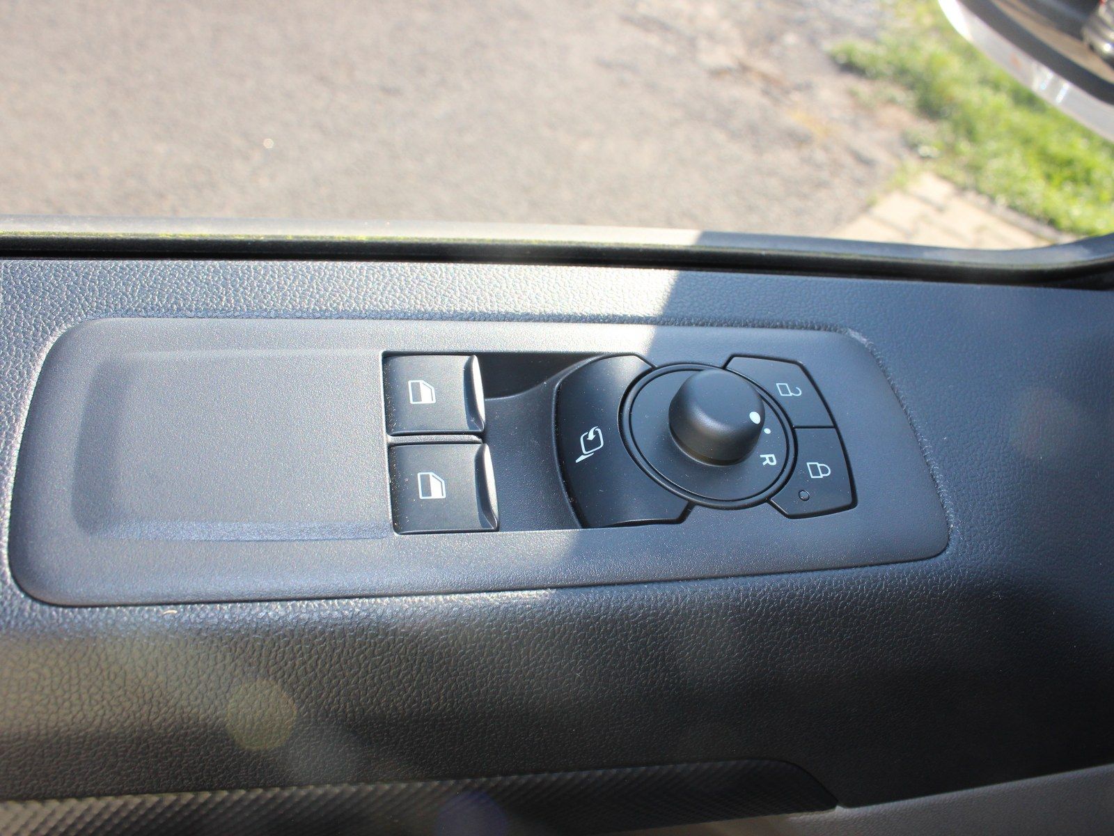 Fahrzeugabbildung Ford Transit Custom 300 L1 Trend