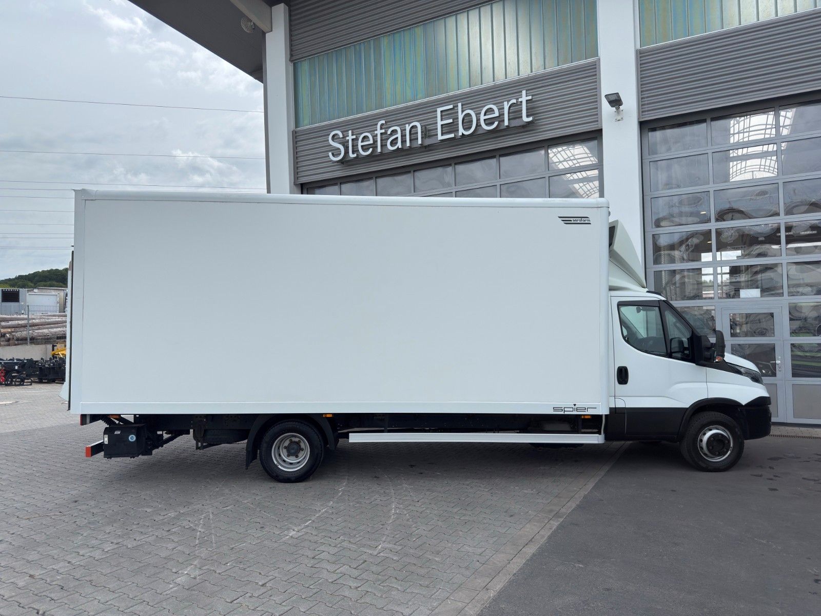 Fahrzeugabbildung Iveco Daily 70C18 HA8 *LBW*Luft*Automatik*24.500km*