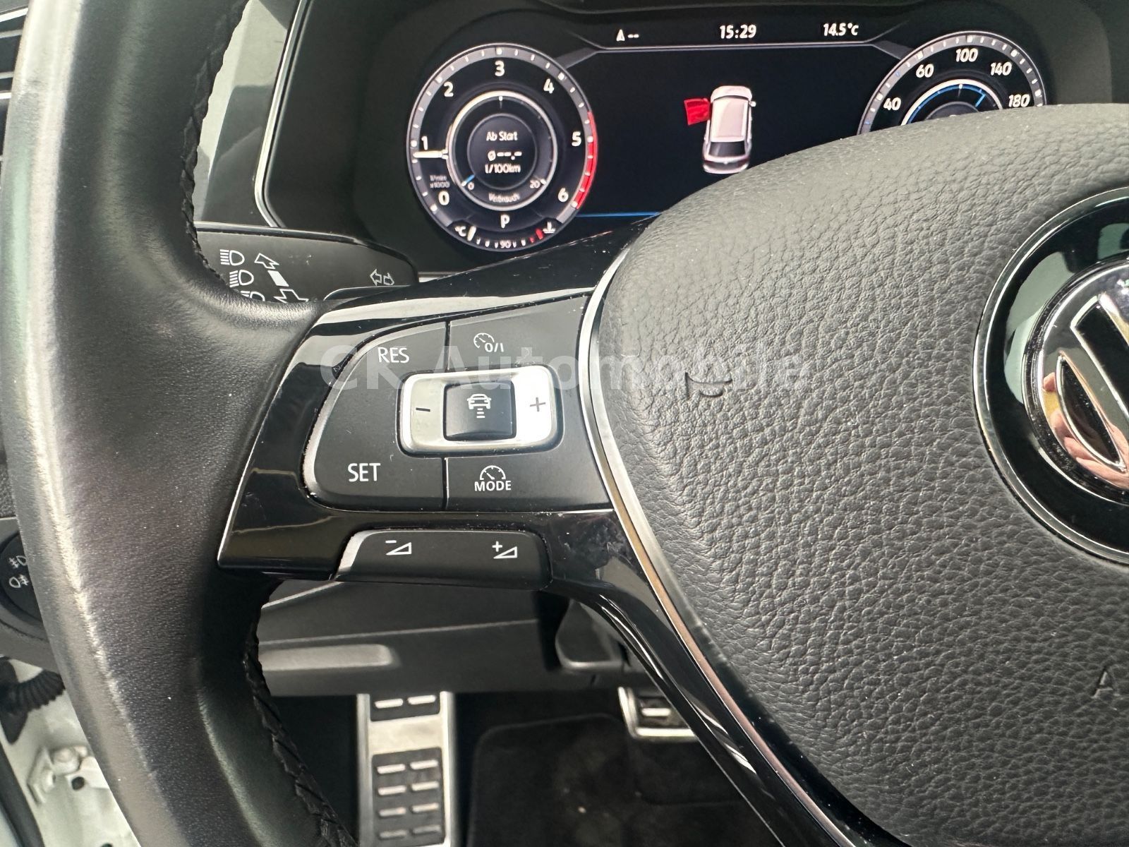 Fahrzeugabbildung Volkswagen Tiguan Highline DSG 2.0TDI 4Motion/Head-Up/Pano