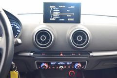 AUDI A3 1.2 TFSI attraction~Xenon~DSP~Klima~SHZ
