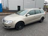 Volkswagen VW Passat 2.0 TDI - Volkswagen Passat aus 2005: TDI