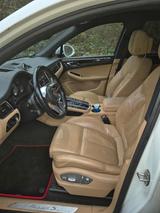 Porsche Macan S S - Porsche Macan mit Benzin-Antrieb: Automatik