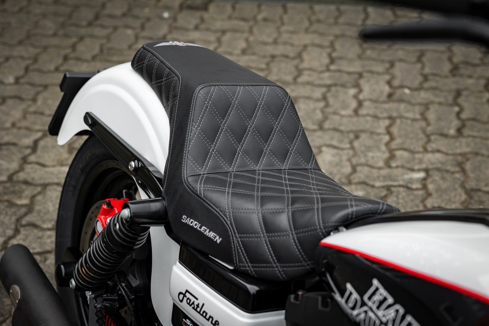 Fahrzeugabbildung Harley-Davidson FXDLS DYNA LOW RIDER S 110cui  - CLUBSTYLE -