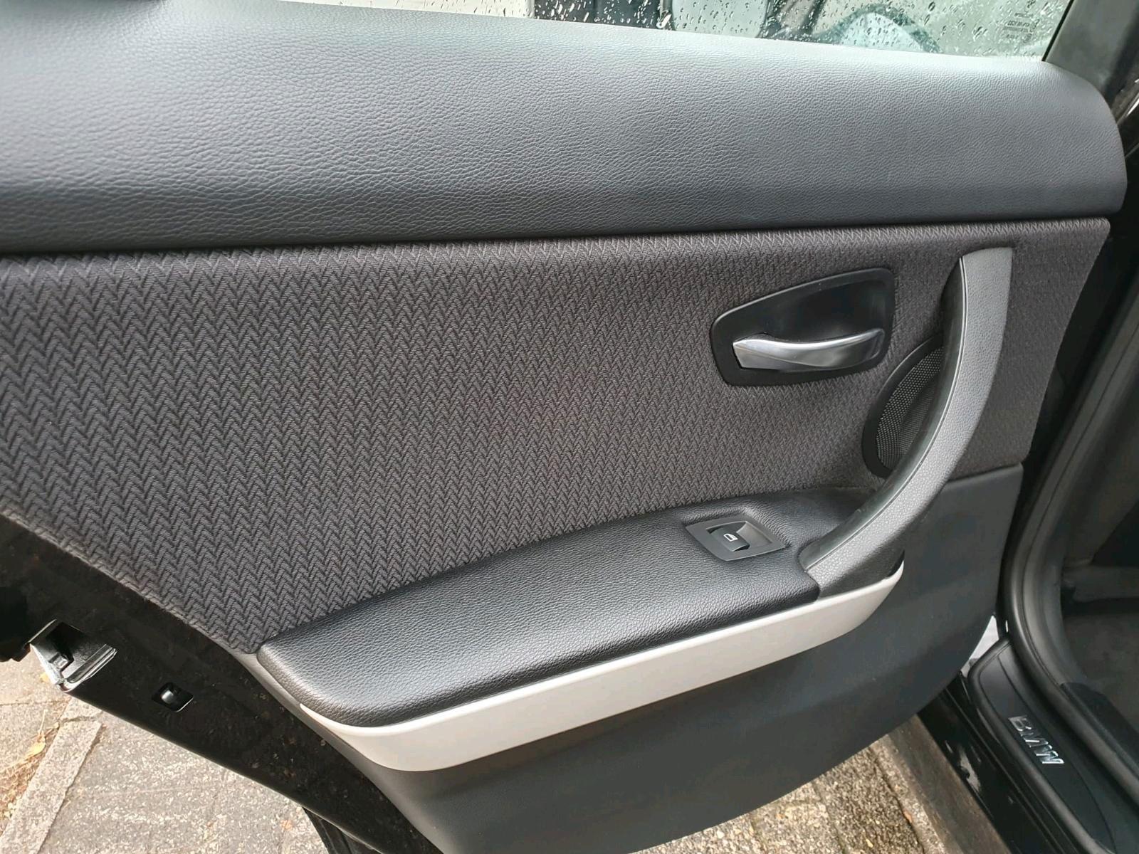 BMW 320 2011 — photo 14