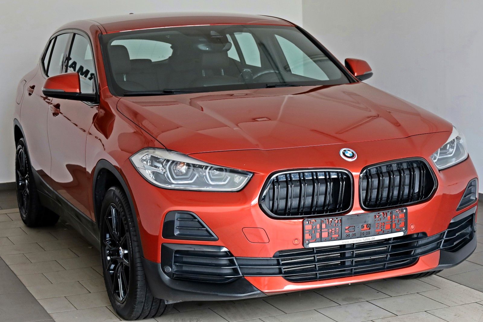 Fahrzeugabbildung BMW X2 sDrive 20 i Advantage Plus,Navi,Kamera,AHK+WR