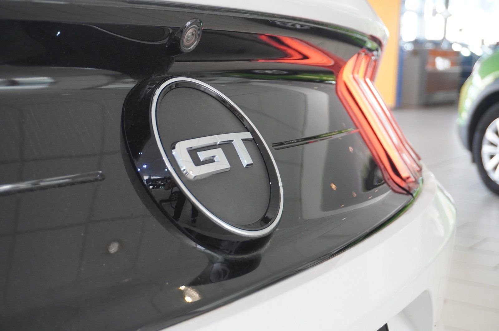 Fahrzeugabbildung Ford Mustang GT 5.0 TI-VCT (EU) NAVI/LED/KAMERA/B&O