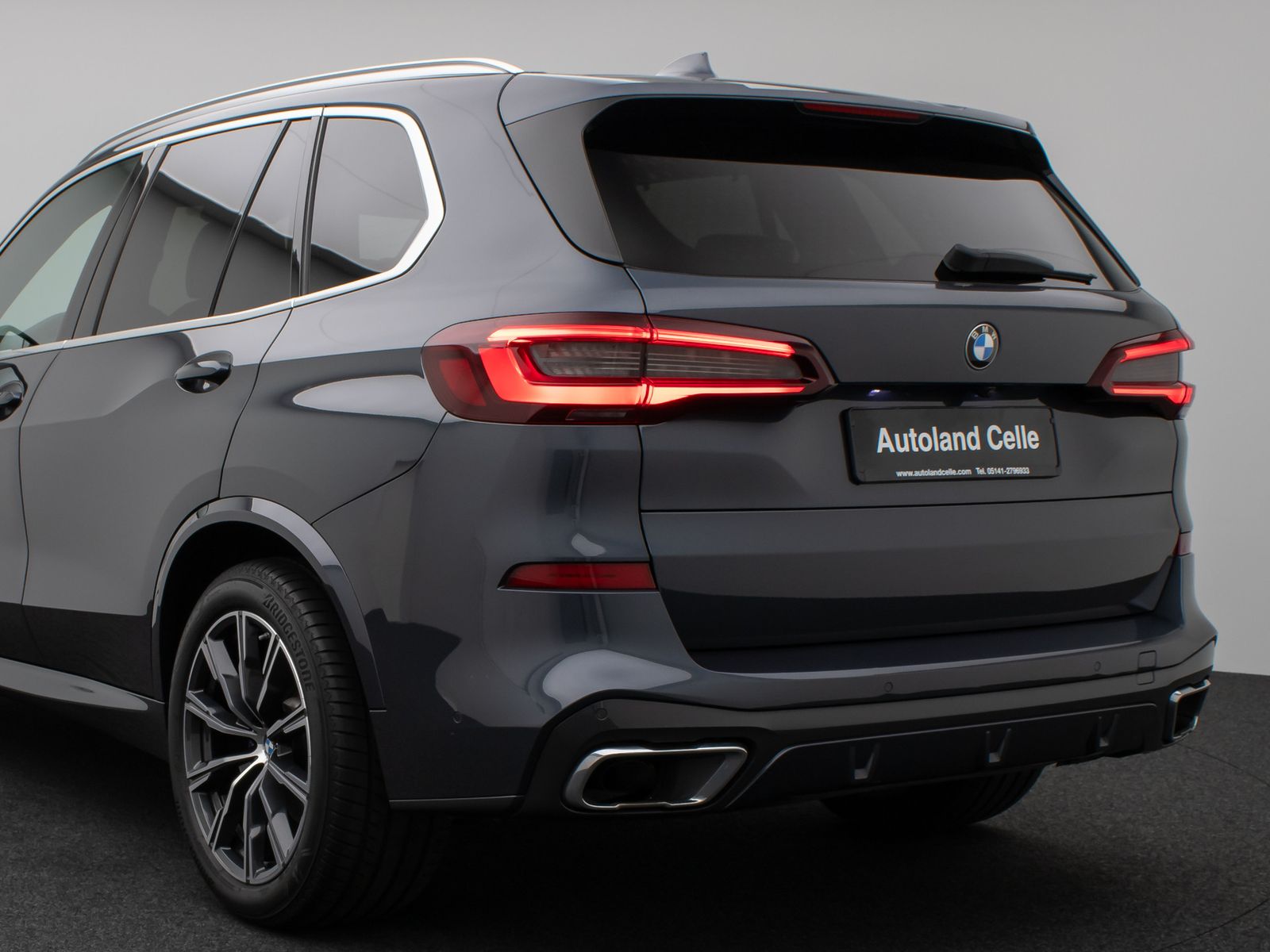 Fahrzeugabbildung BMW X5 xD30d M Sport Laser DAB HiFi AHK DiplayKey