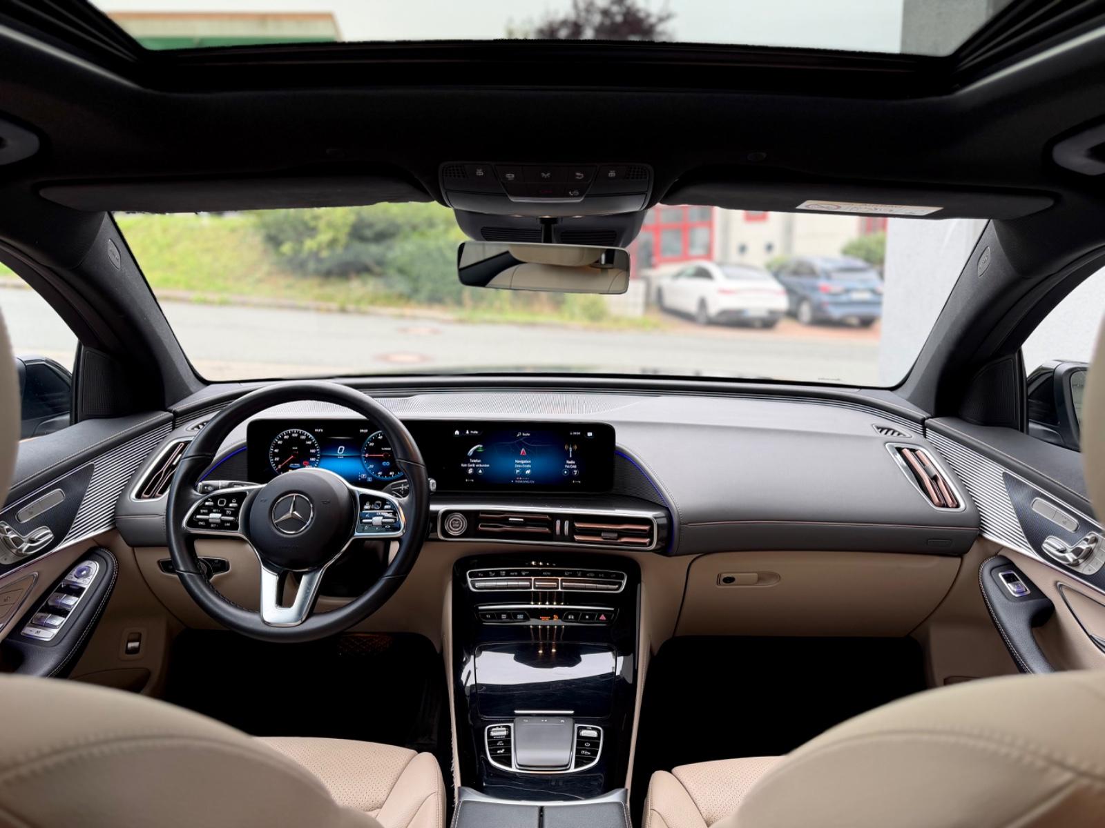 Mercedes-Benz EQC 400 4M °HUD°MASSAGE°LEDER°KEY-GO°SHD°19"AMG°