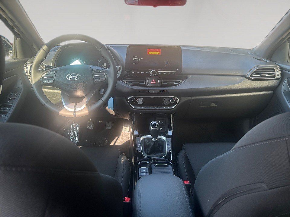 Fahrzeugabbildung Hyundai i30 1.0T 100PS ADVANTAGE