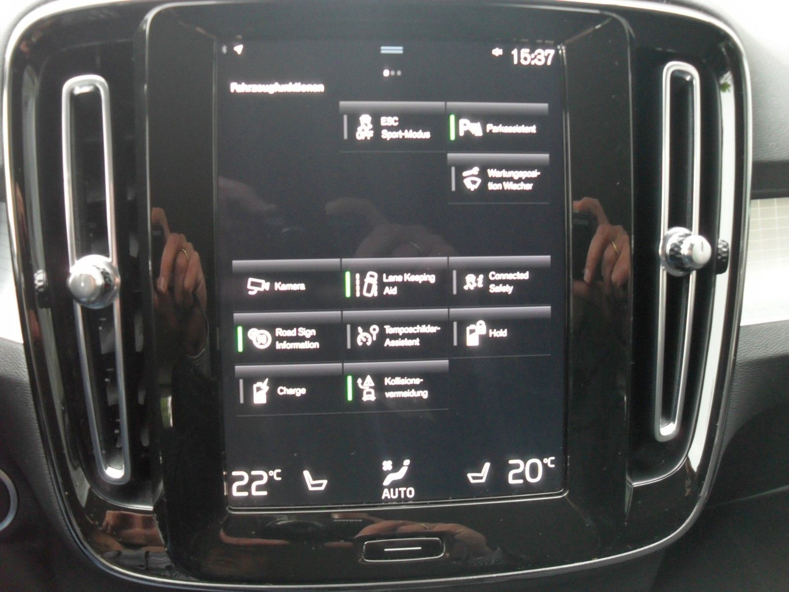 Fahrzeugabbildung Volvo XC 40 T4 Inscription  Plug-In Hyb |