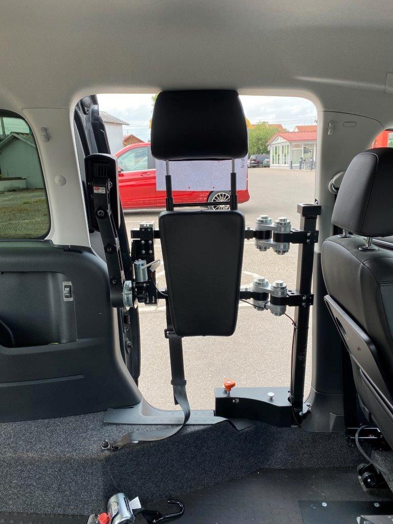Volkswagen Caddy Maxi Highline, rollstuhlgerecht