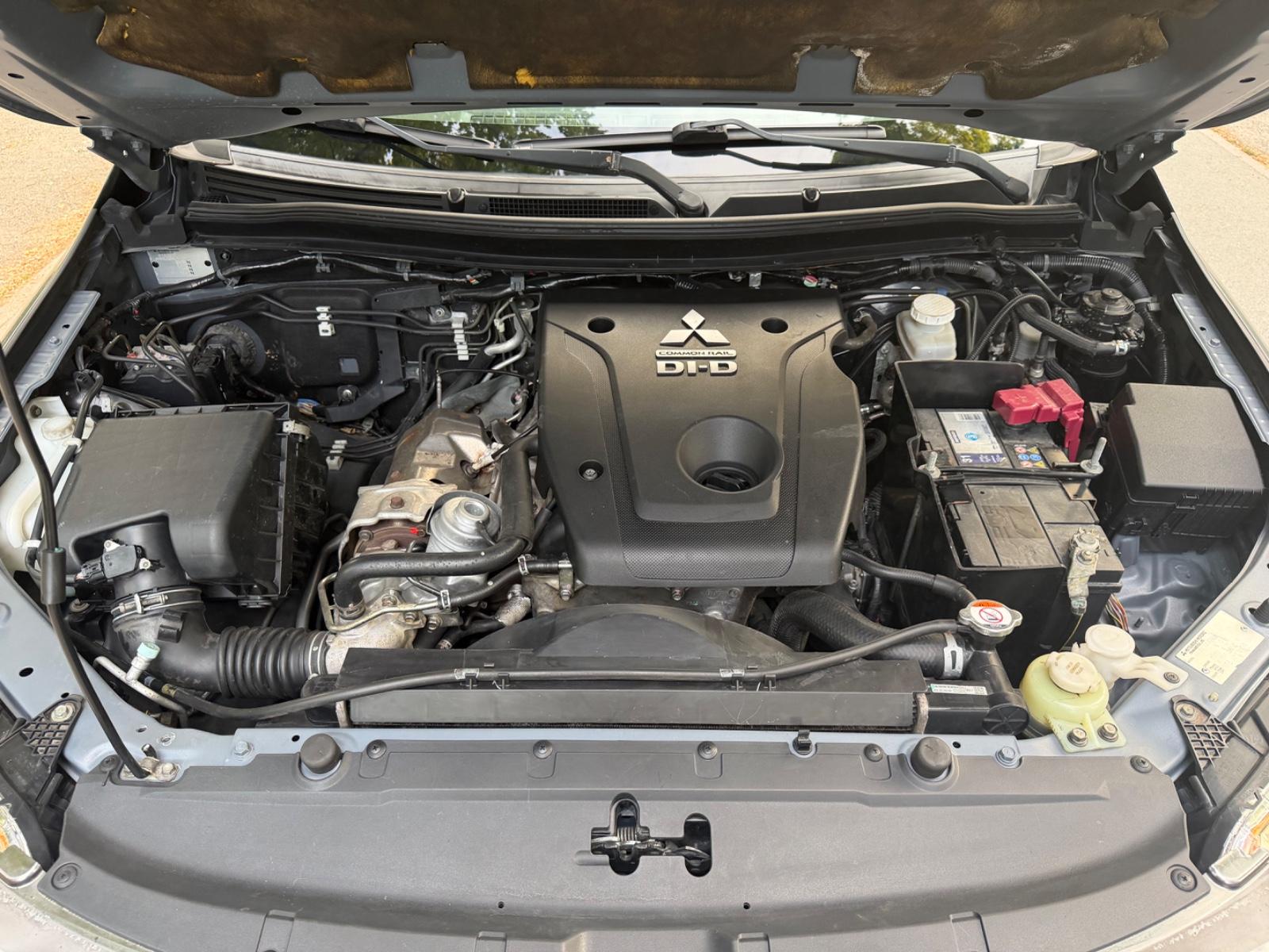 Mitsubishi L200 Doka Klimaautomatik Allrad Top Zustand