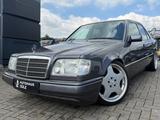 Mercedes-Benz E 280/Automatik/AMG/H-Kennzeichen