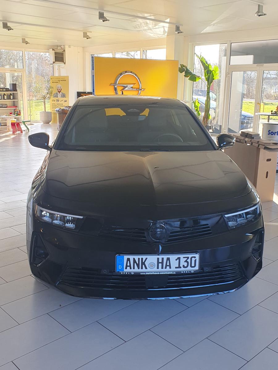 Opel Astra ST GS 1.2