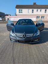 Mercedes-Benz E 220 Coupé E 220 CDI BlueEFFICIENCY ELEGANC... - gebrauchte Mercedes-Benz E 220 aus dem Jahr 2013