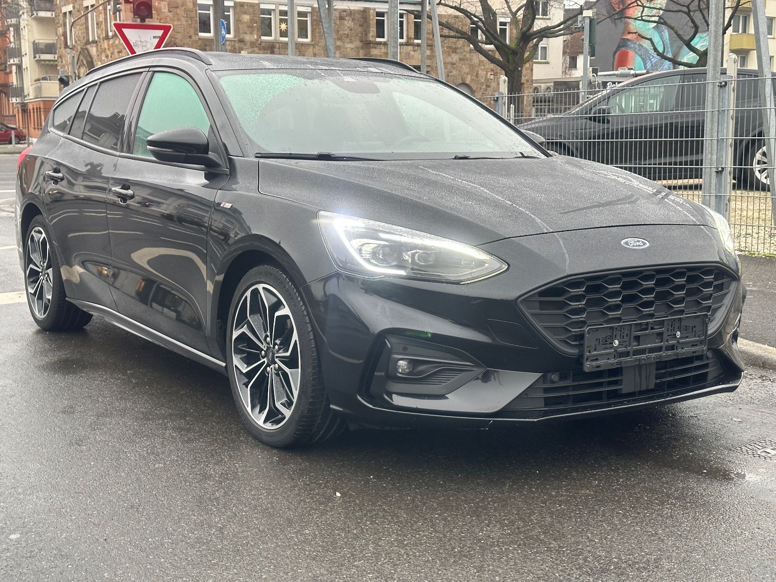 Fahrzeugabbildung Ford FOCUS TURNIER 2.0 ST-LINE ECOBLUE*1.HAND+AUTOM.*