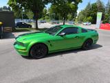 Ford Mustang GT V8 - Ford: Grün, Metallic