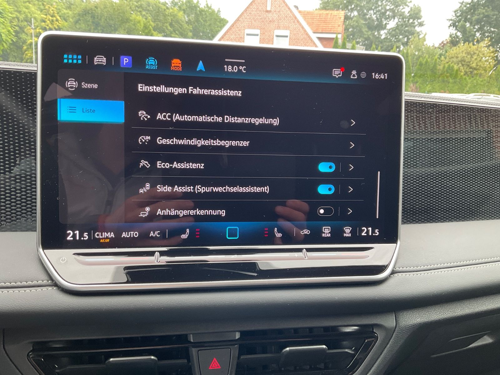 Fahrzeugabbildung Volkswagen Tiguan 1.5 eTSI DSG GOAL,AHK,Kamera,Navi,ACC