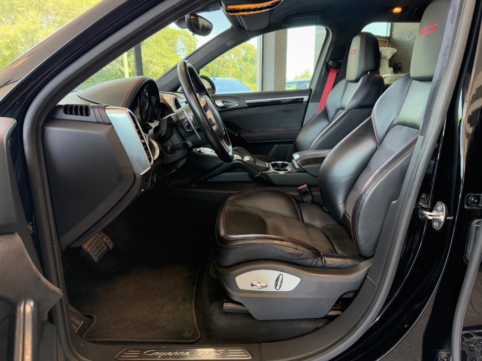 Porsche Cayenne GTS Navi Klimaauto AHK Alcantara