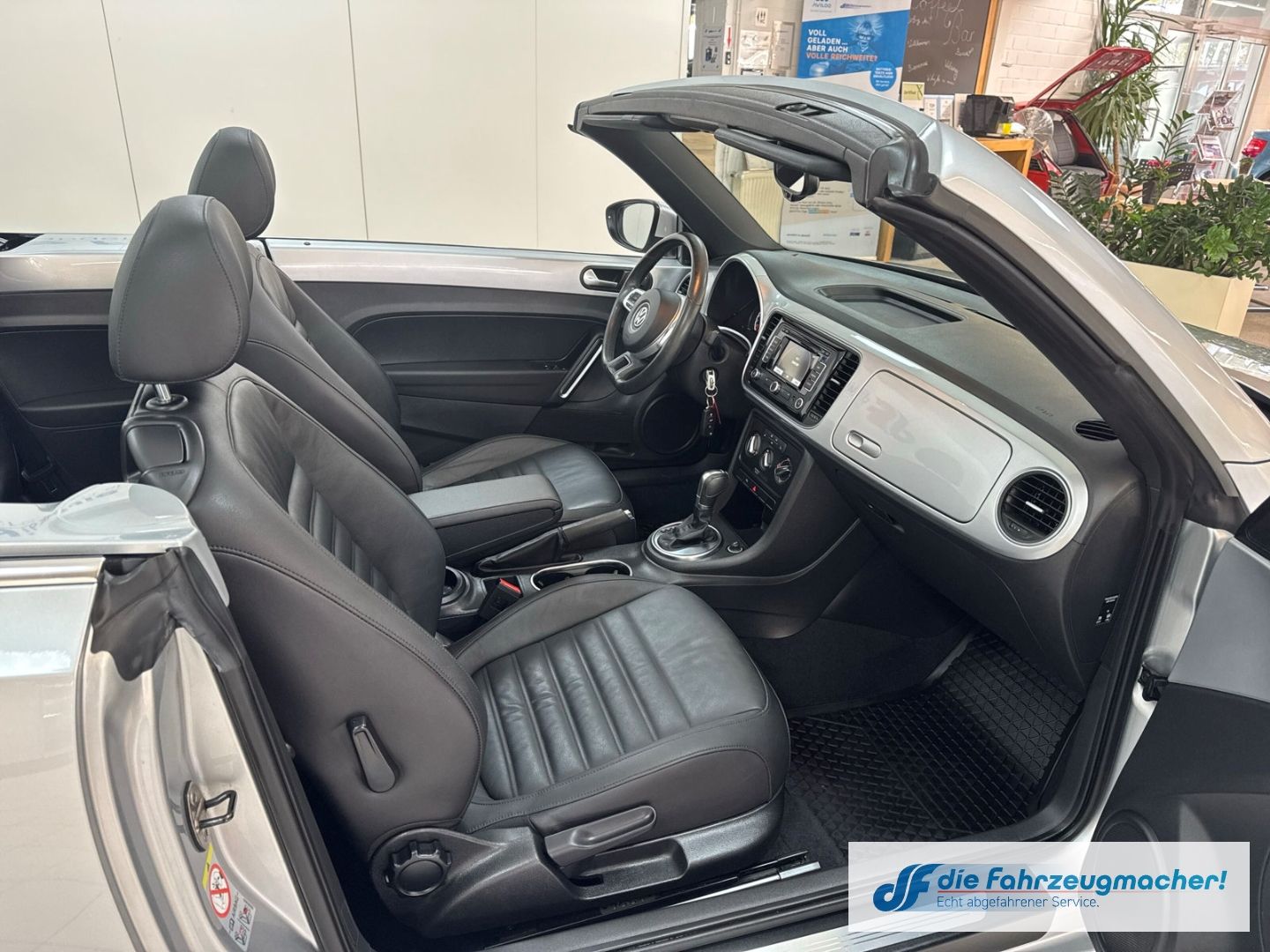 Fahrzeugabbildung Volkswagen Beetle Cabriolet Design 1,4 DSG Leder Sperrdiff.