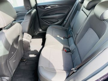Opel Insignia - 12