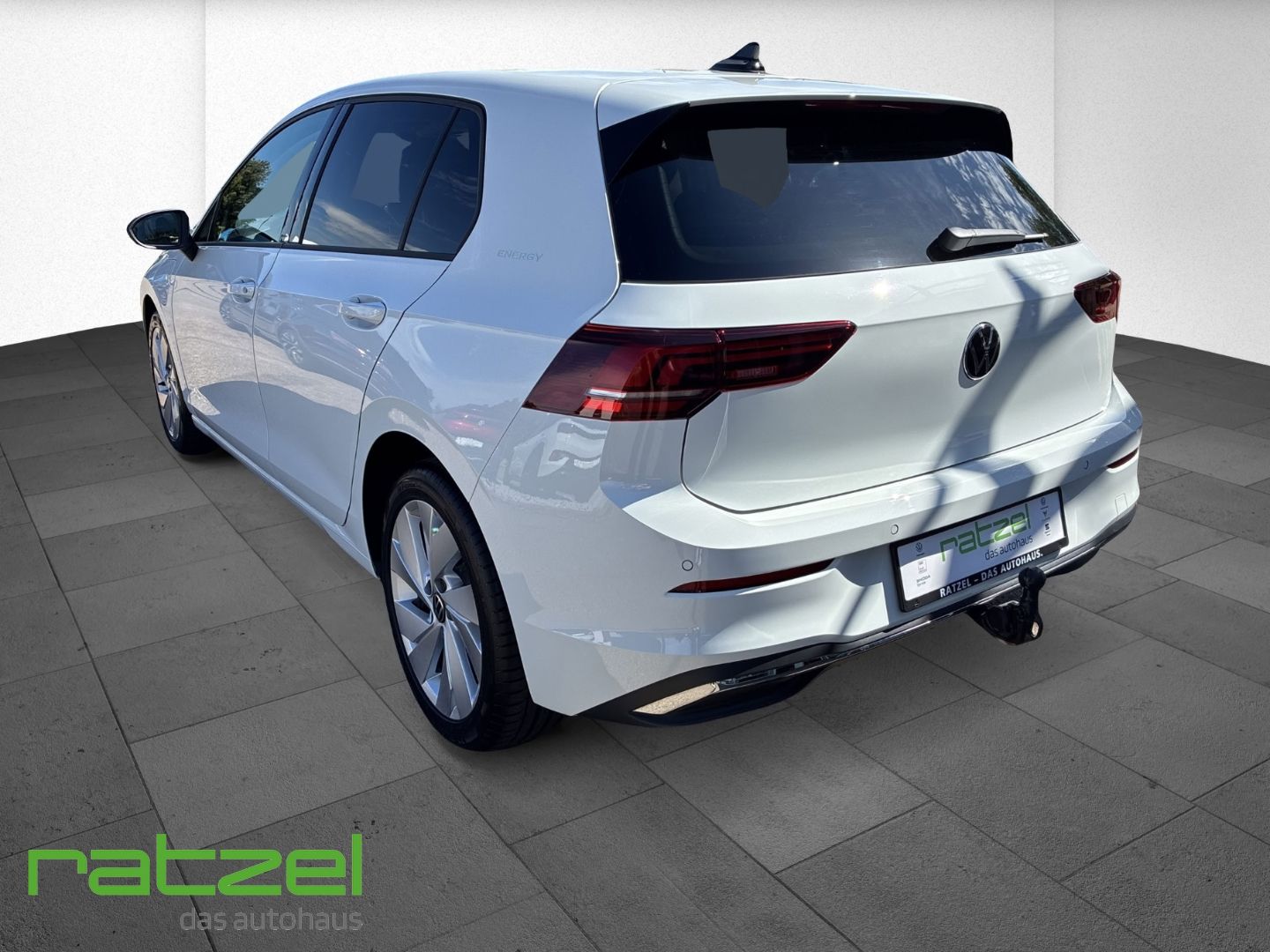 Fahrzeugabbildung Volkswagen Golf 1.5 TSI eHybrid Energy DSG Navi Kamera AHK