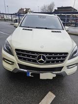 Mercedes-Benz ML 350 BlueTEC 4MATIC Edition 1 Edition 1 - Mercedes-Benz ML 350 in Bielefeld