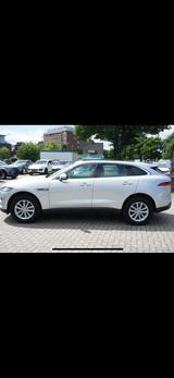 Jaguar F-Pace 20d AWD Portfolio Automatik Portfolio - Jaguar F-Pace in Berlin