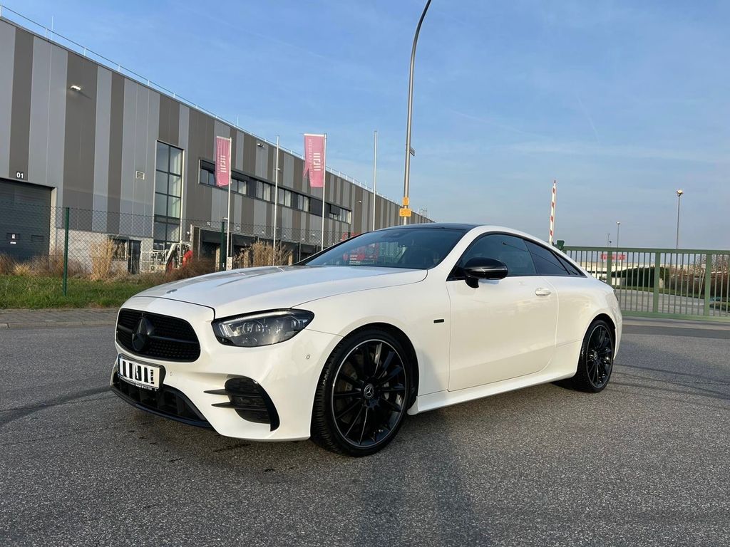 Image of Mercedes-Benz E 300
