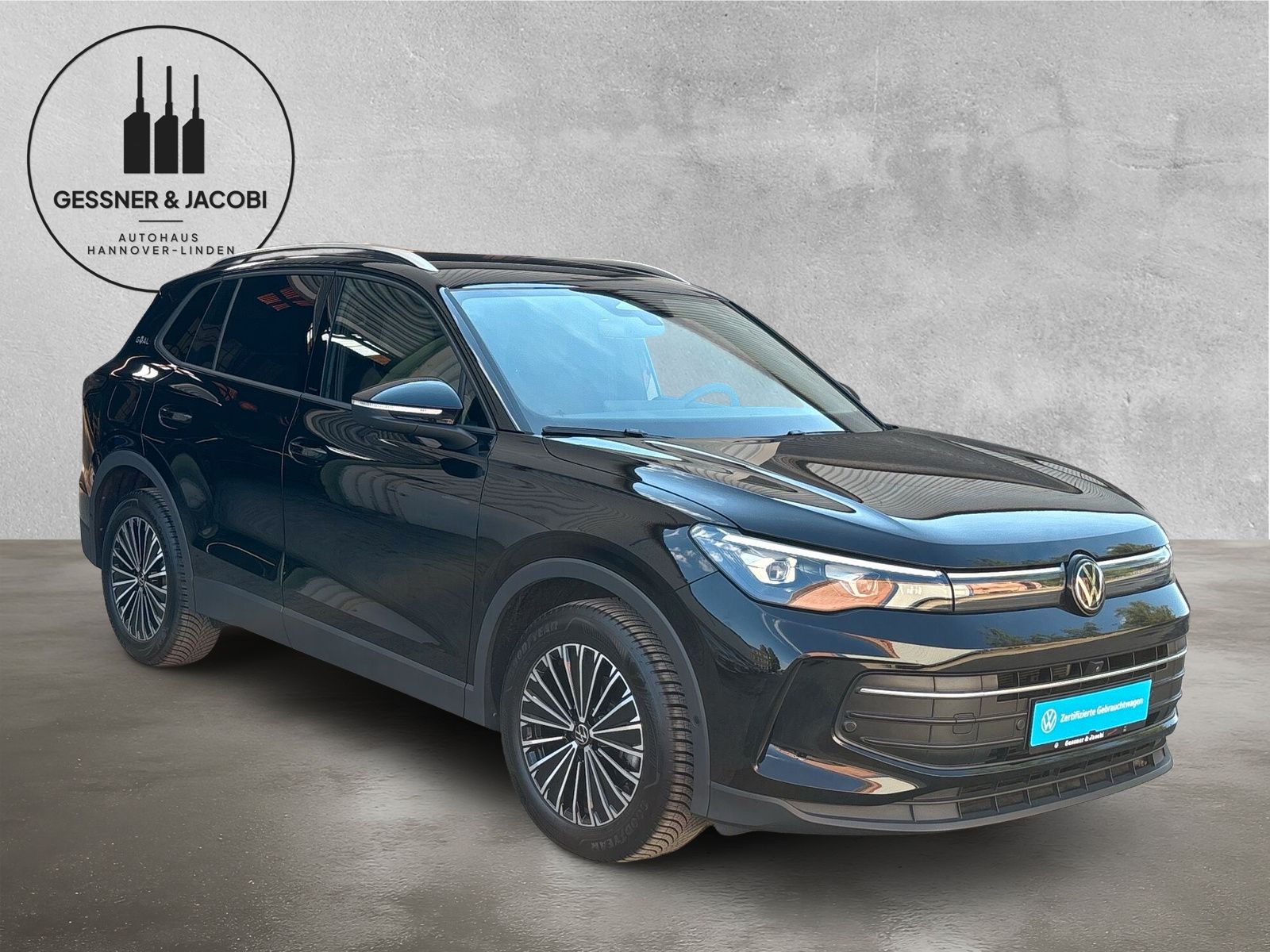 Fahrzeugabbildung Volkswagen Tiguan 1.5 eTSI Goal AHK IQ-Light Keyless Kamera