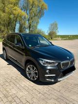 BMW X1 18i Sehr gepflegt !!! Wenig Kilometer - BMW 1er Reihe mit Benzin-Antrieb: Geländewagen