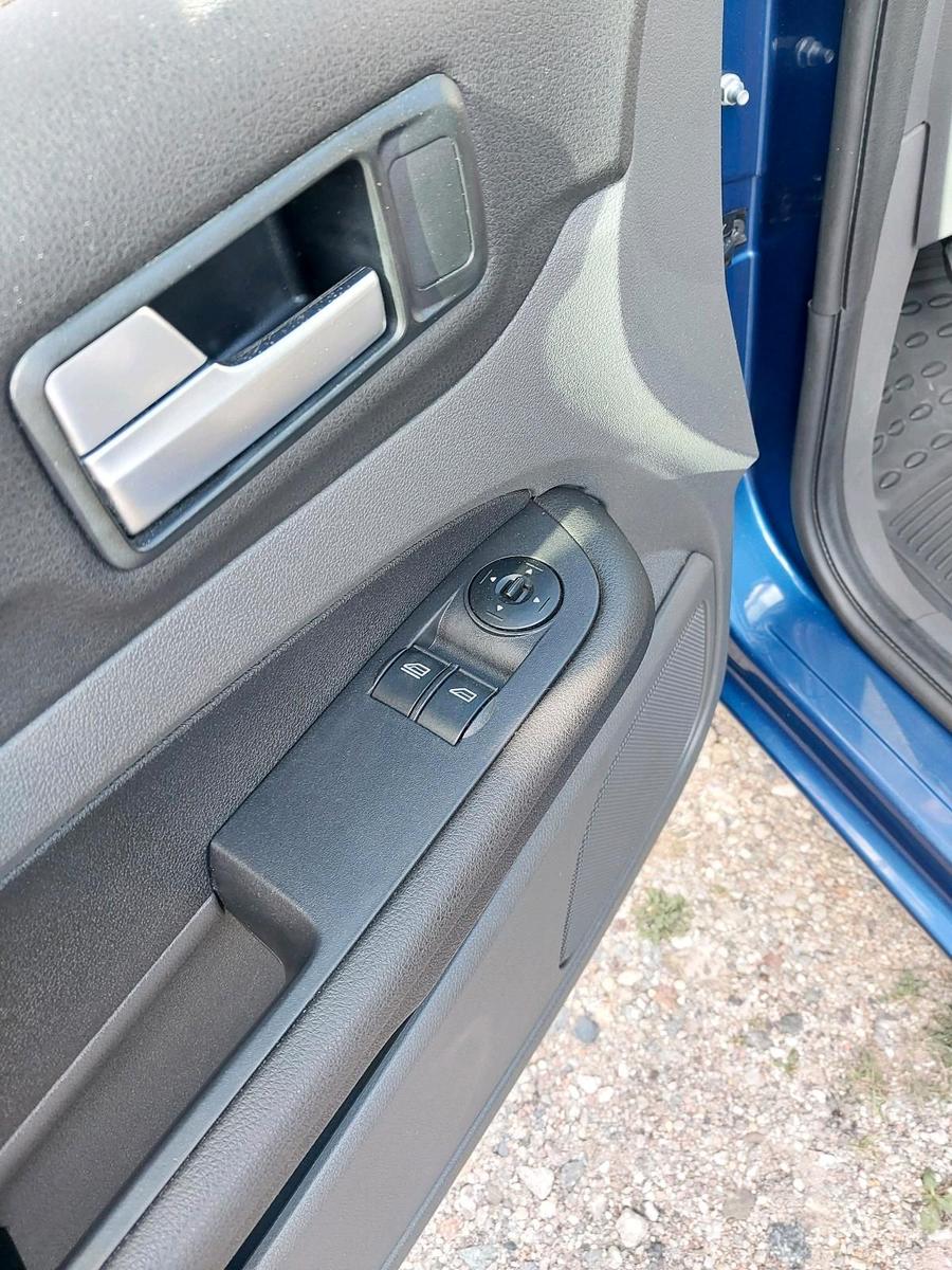 Ford Focus 2007 — photo 10