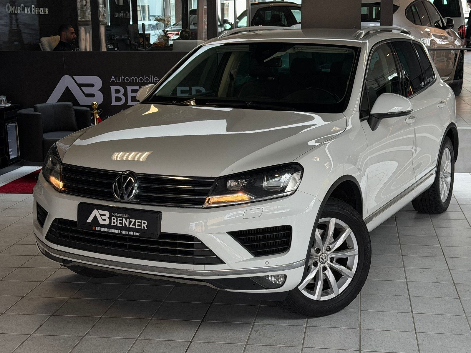 Fahrzeugabbildung Volkswagen Touareg V6 TDI BMT/Terrain Tech 4Mot/NAVI/LEDER
