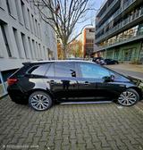 Toyota Corolla 2,0 Hybrid Club Touring Sports Club - Toyota Corolla Gebrauchtwagen in Frankfurt