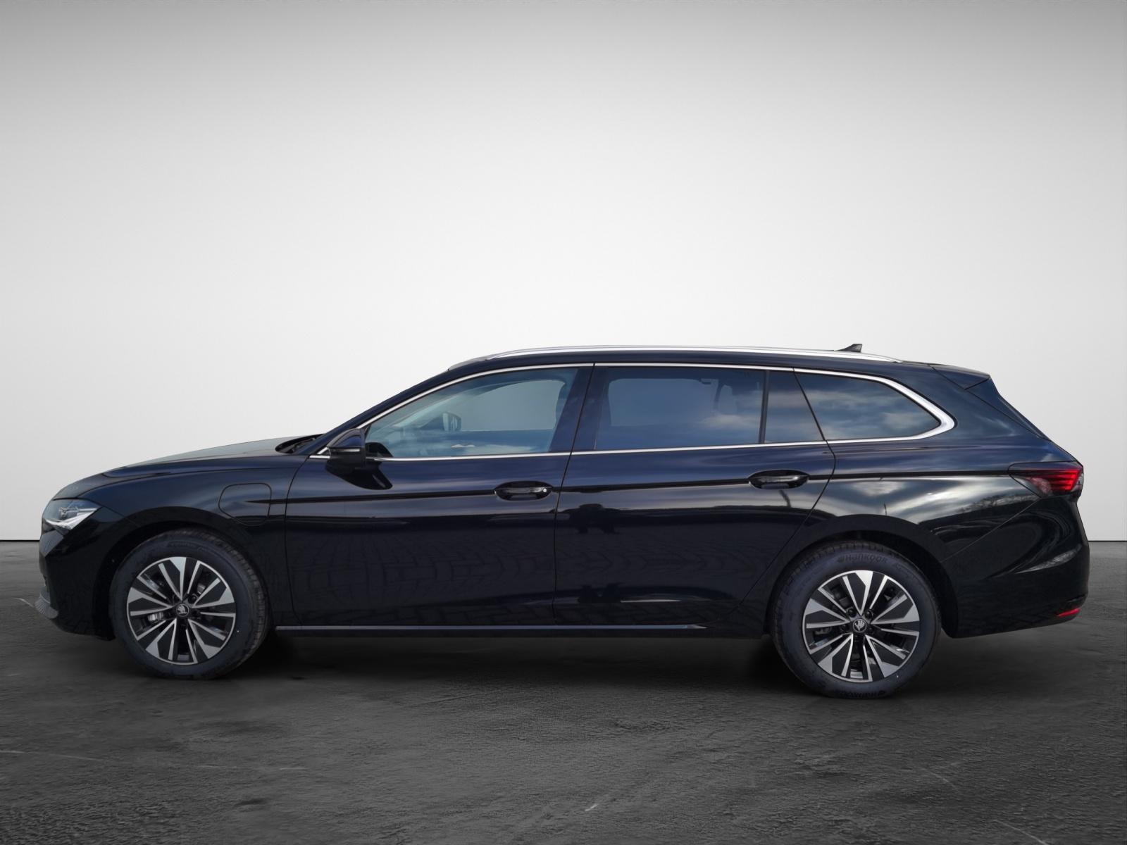 Skoda Superb Combi 1.5 TSI iV DSG Selection  AHK Navi 
