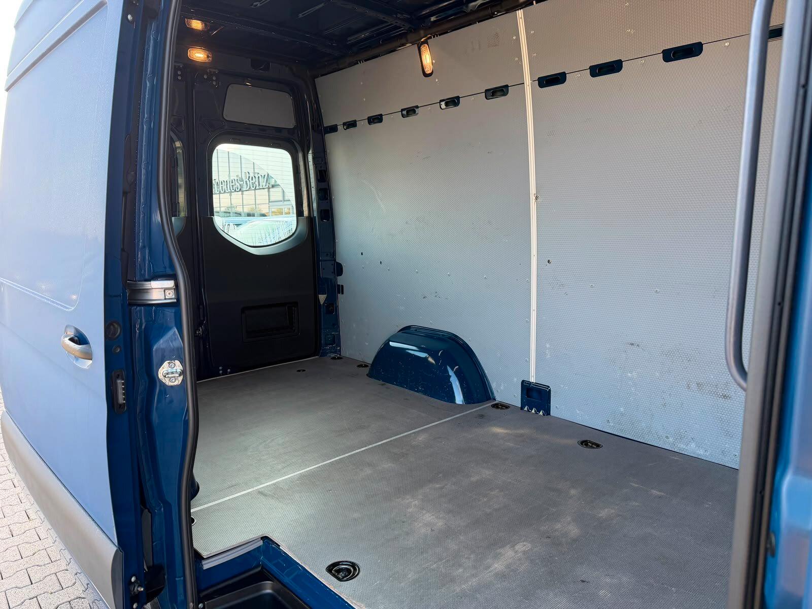 Mercedes-Benz Sprinter 317 CDI HD L2H2 AHZV+NAVI+KAMERA+Navi